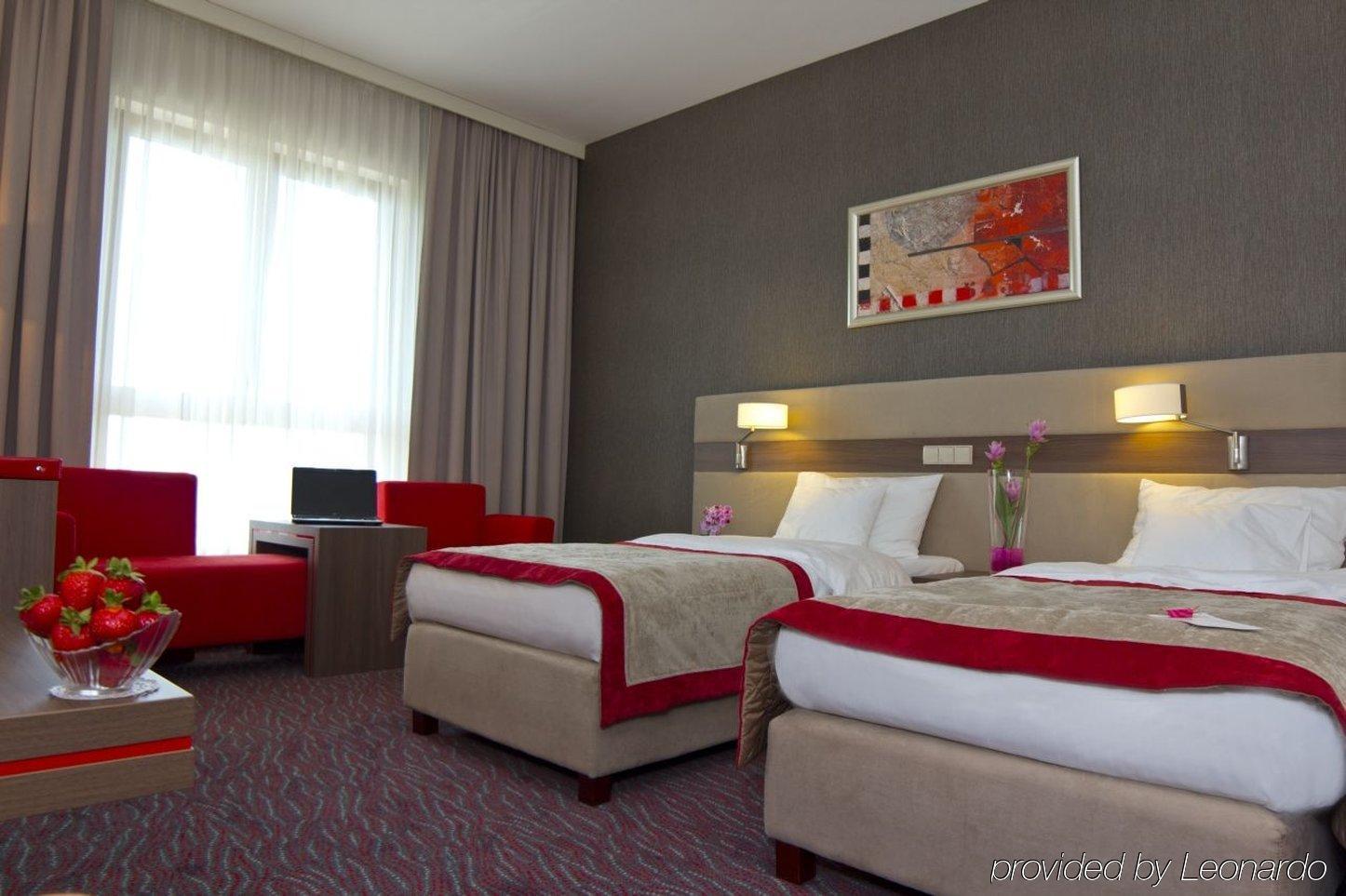 Hotel Szafran Czeladź Rom bilde